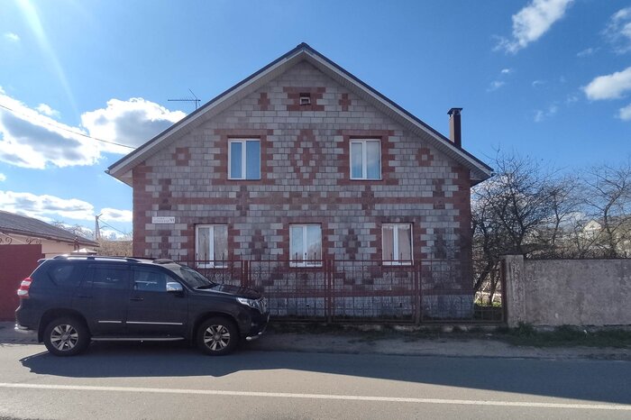 Продажа 3-этажного коттеджа